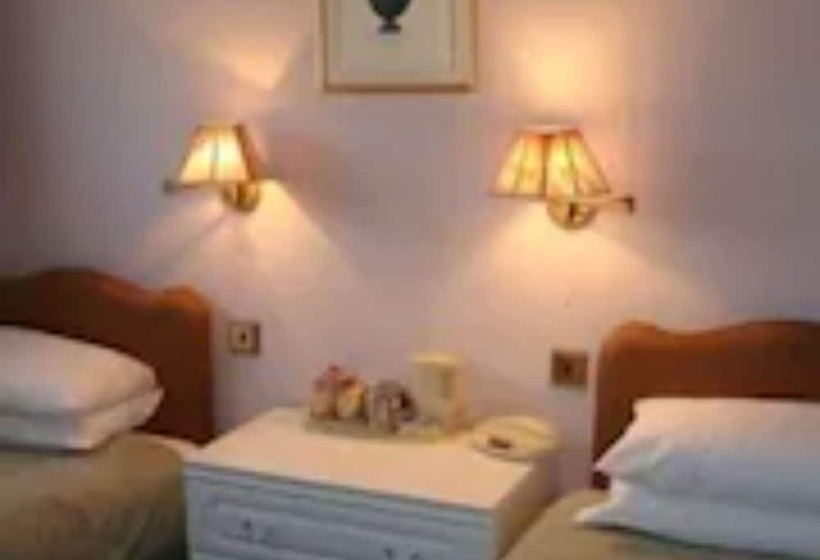 Номер Стандарт, Hunters Lodge Guest House