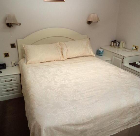 Номер Стандарт, Hunters Lodge Guest House