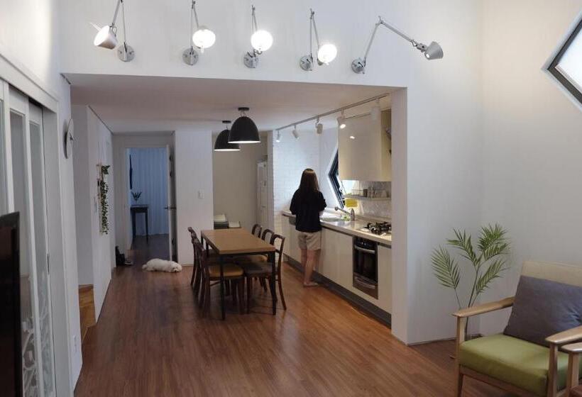 Апартаменты 3 Спальни, Mir Guesthouse
