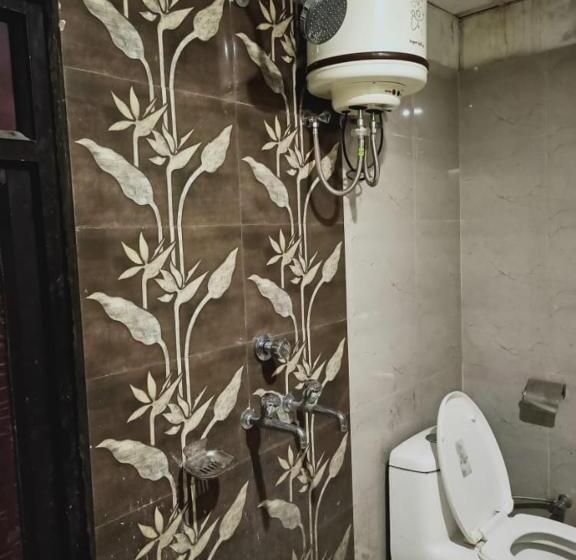 اتاق اکونومی, Shiva Haridwar   Nearby Bus And Railway Station