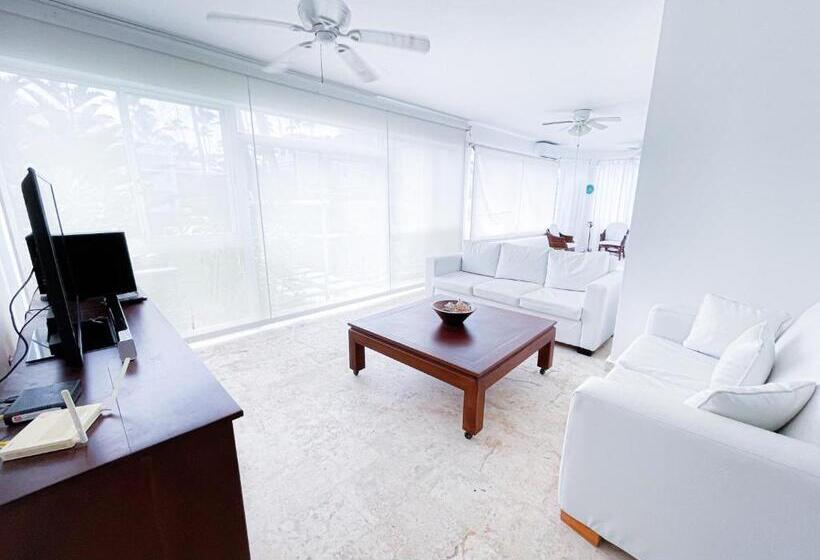 آپارتمان 1 خوابه با چشم‌انداز استخر, Oceanfront & Garden View Villas Hotel Wifi Bbq Parking Los Corales Beach Club & Spa