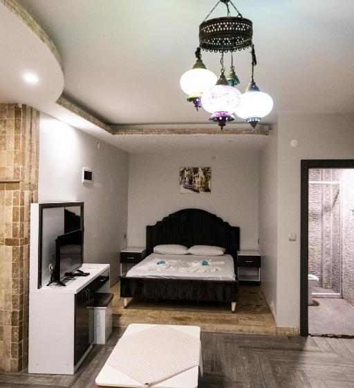 اتاق استاندارد با چشم‌انداز باغ, Stone House Buti̇k Otel