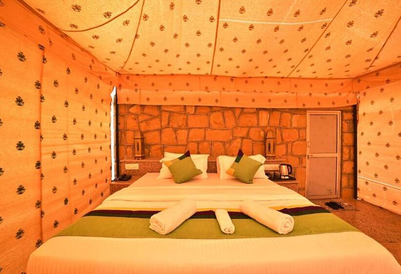 Номер Deluxe, The Carvaans Resort