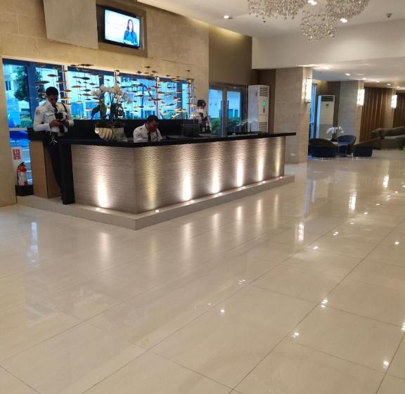 استودیو استاندارد با بالکن, Rhm Condostaycation At Sea Residence
