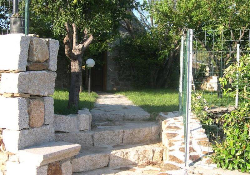 بانگلوی استاندارد, B&b Pettirosso Garden