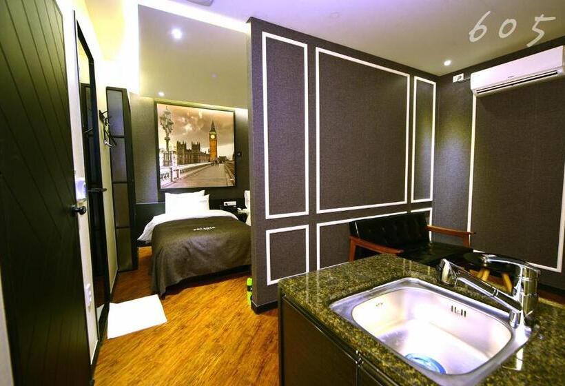 Семейный Номер, 2 Heaven Hotel Seomyeon