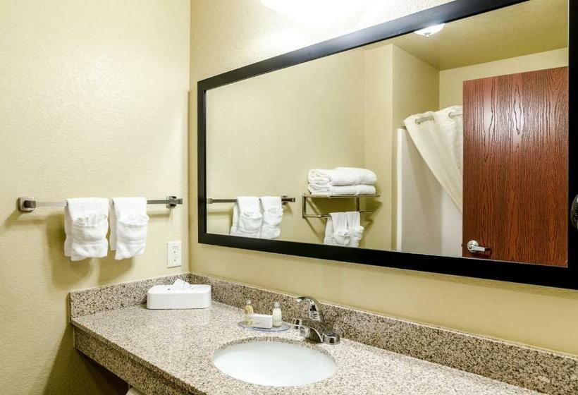 Номер Deluxe, Cobblestone Inn & Suites  Kersey