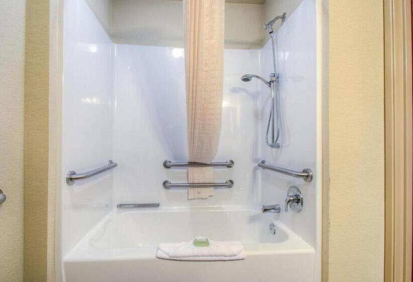 장애인을 위한 스탠다드 룸, Cobblestone Inn & Suites  Wray
