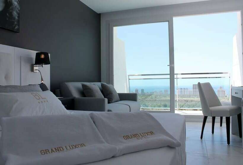 اتاق استاندارد سه نفره, Four Points by Sheraton Costa Blanca Resort