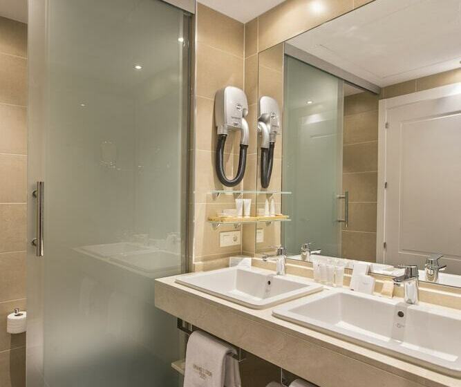 اتاق استاندارد سه نفره, Four Points by Sheraton Costa Blanca Resort