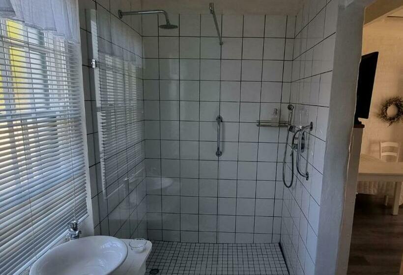 Номер Стандарт, Rietjiesbos Self Catering