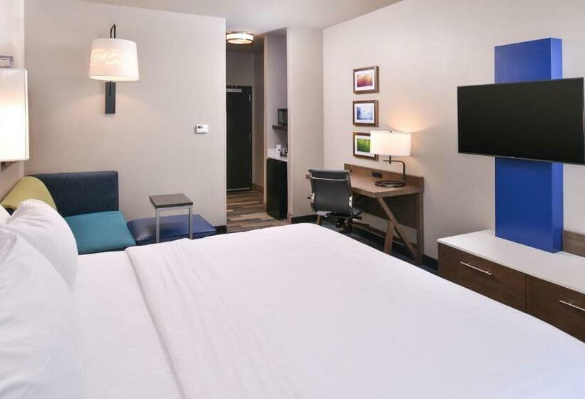 חדר סטנדרט מותאם לאדם עם מוגבלויות, Holiday Inn Express And Suites Bryant   Benton Area, An Ihg