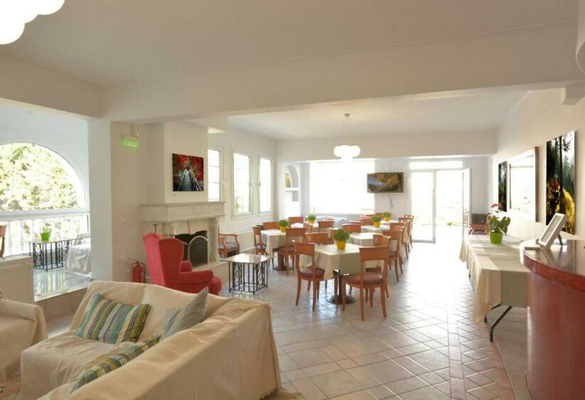 Трехместный Номер Стандарт с Балконом, Olympus Hotel Villa Drosos