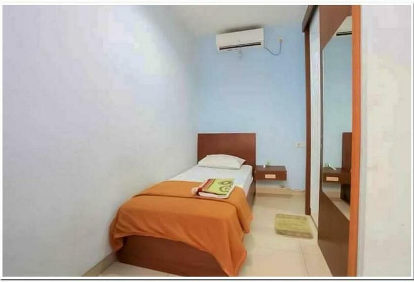 Номер Стандарт Индивидуальный Совместная Ванная, The Nancy S Homestay Pekanbaru Mitra Reddoorz