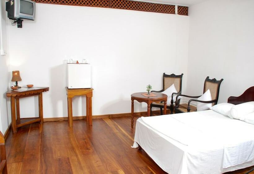 Quarto Estandar, Cara Galle Fort