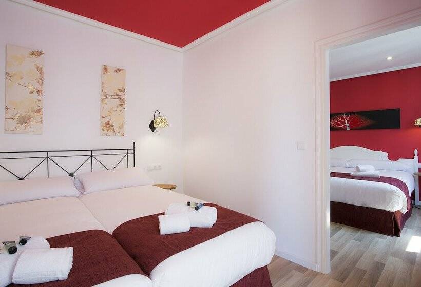 Habitación Cuádruple Economy, Casual Vintage Valencia