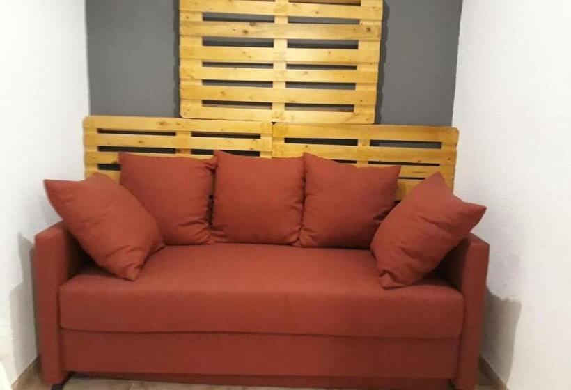 Habitación Cuádruple Economy, Casual Vintage Valencia