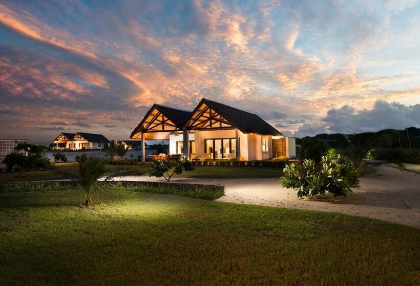 디럭스 방갈로, Mequfi Beach Resort