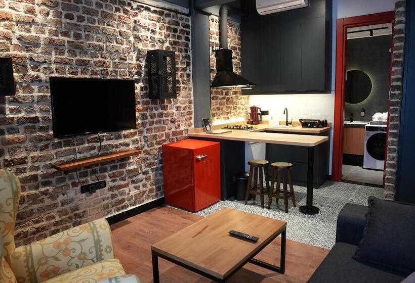 スイート, Alness Residence