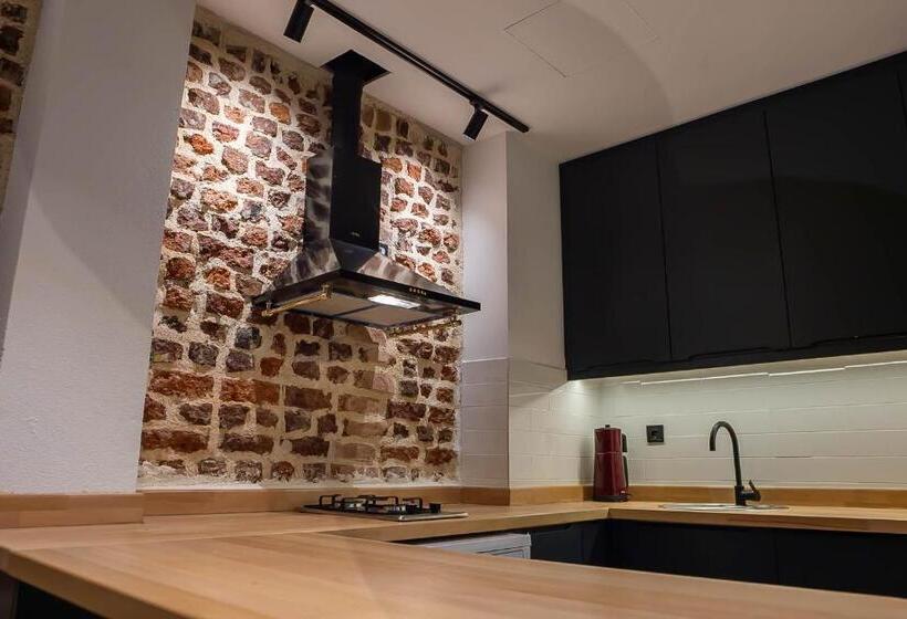 スイート, Alness Residence