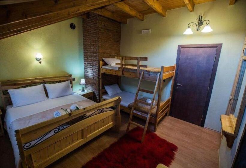 Четырехместный Номер Стандарт, Vila118
