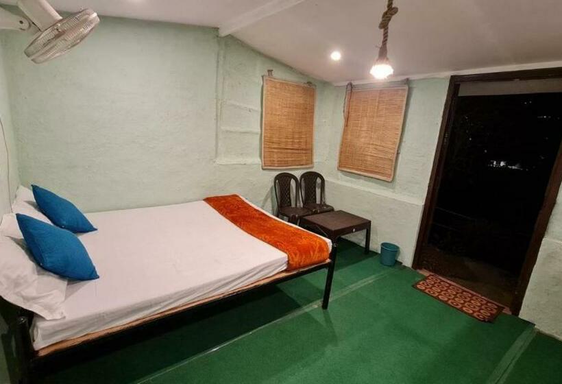 اتاق استاندارد چهار تخته, Hostel Hideout