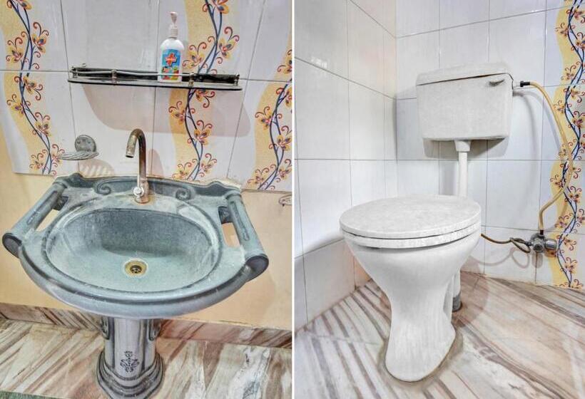 חדר קלאסי לשלושה, Oyo Flagship 81326 Amba Guest House