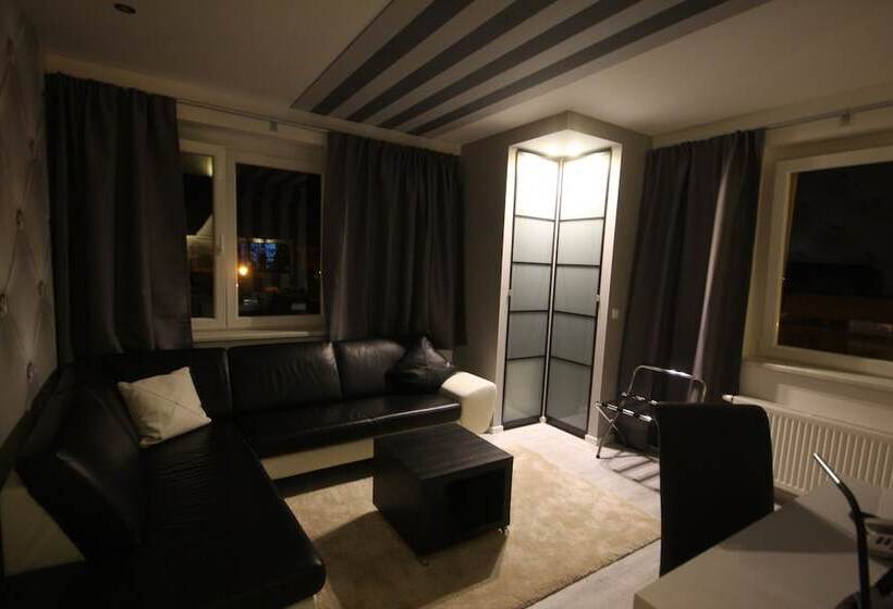 주니어 스위트, Sl Otel Budget