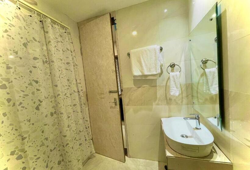 Номер Deluxe, Kuber Palace ! Puri Near Sea Beach And Temple Fully Air Conditioned Hotel With Lift And Parking Faci