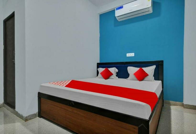 Трехместный Номер Классика, Oyo Flagship 81292  Choice Inn