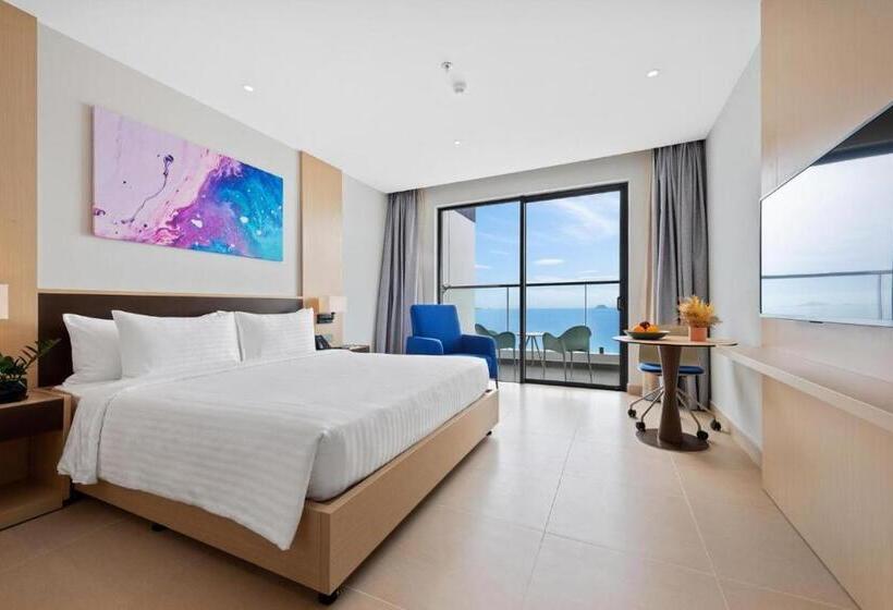 اتاق استاندارد با تخت بزرگ, Arena Cam Ranh Beach Resort