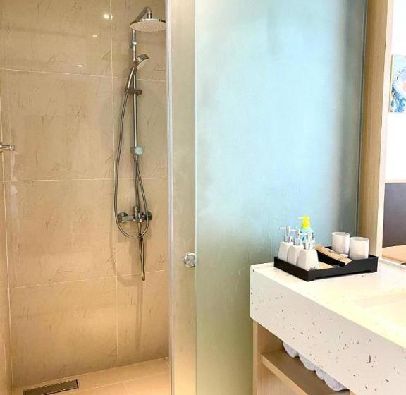 اتاق استاندارد با تخت بزرگ, Arena Cam Ranh Beach Resort