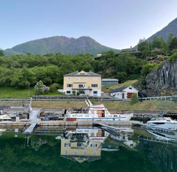 オーシャンビュースタンダードルーム, Svingen Guesthouse   Panoramic Fjord Views In Flåm