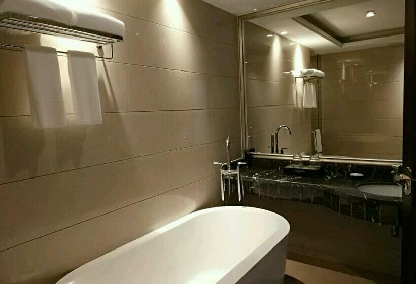 اتاق لوکس, Hengna International