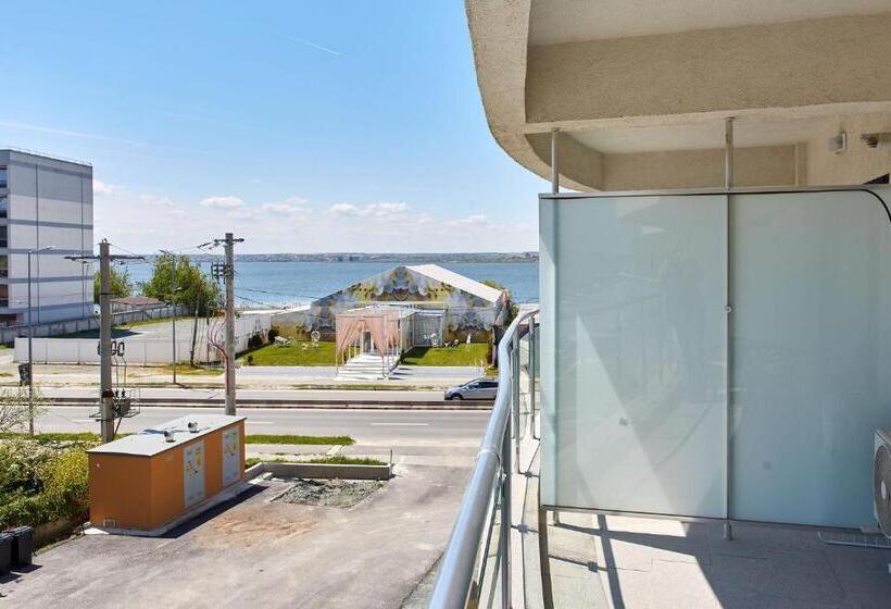 استودیوی لوکس, Grup Casa Del Mar