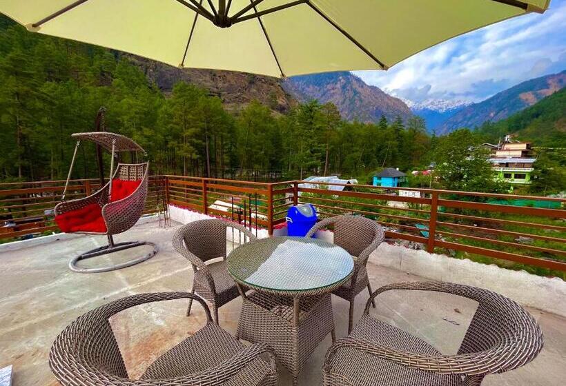 디럭스 룸, Winterline Resort, Kasol   A Four Star Luxury Resort