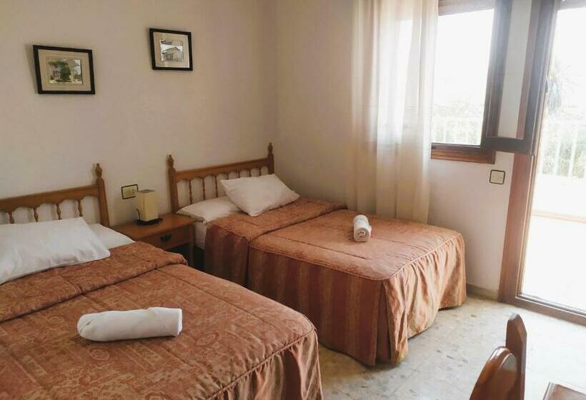 标准间带露台, Hostal Casa Emilio
