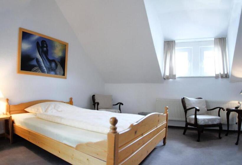 Quarto Estandar Individual, Galerie