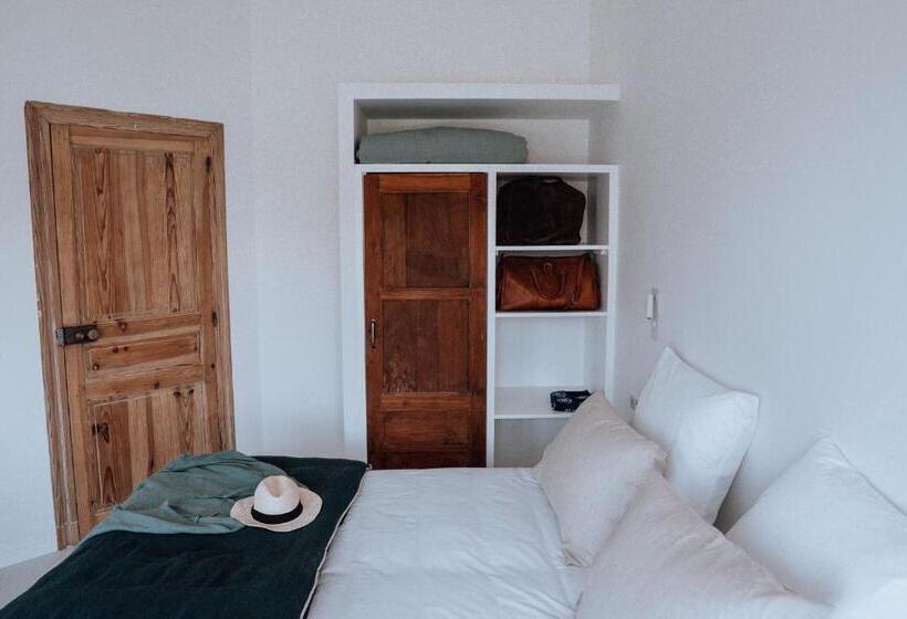 اتاق استاندارد چهارنفره با بالکن, Biarritz Surf Lodge Chambre D Hôtes