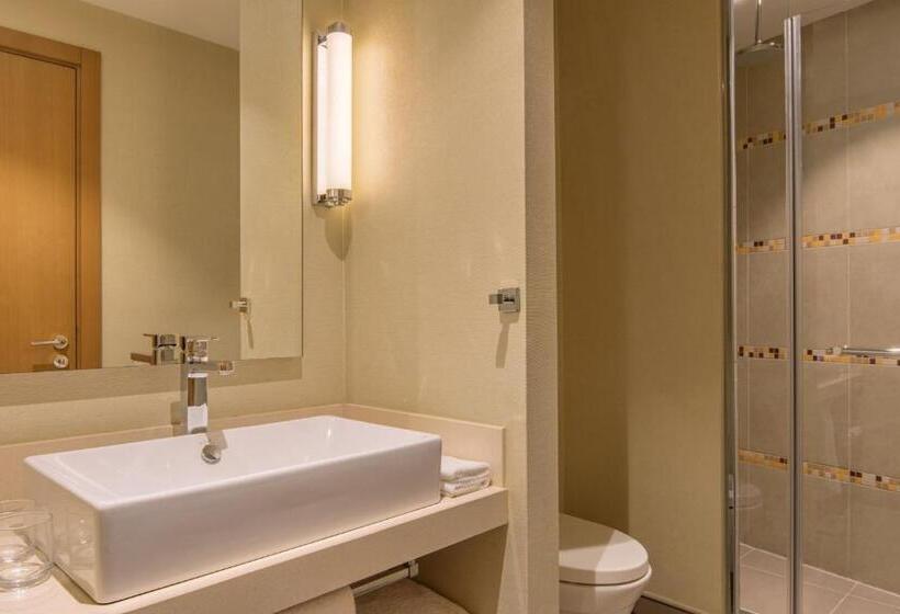 اتاق استاندارد با 2 تخت دوبل, Four Points By Sheraton Ikot Ekpene