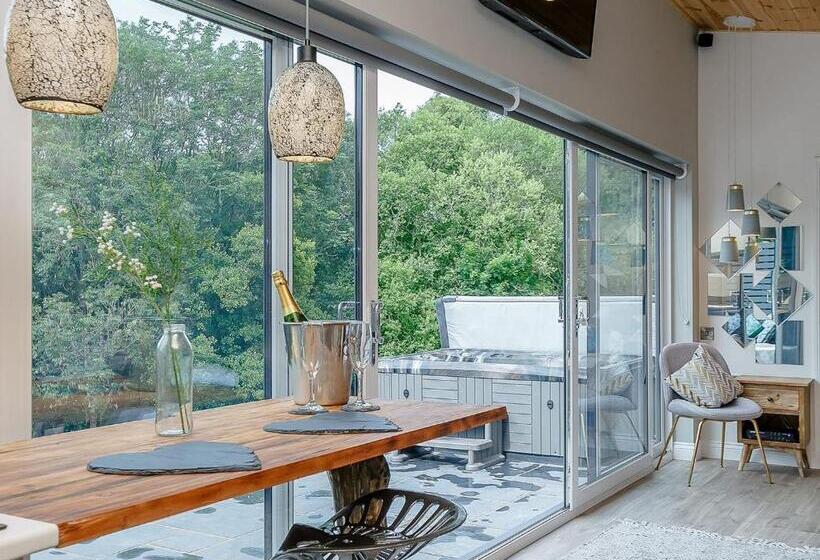 Дом 1 Спальня, Nantycoed Lodges