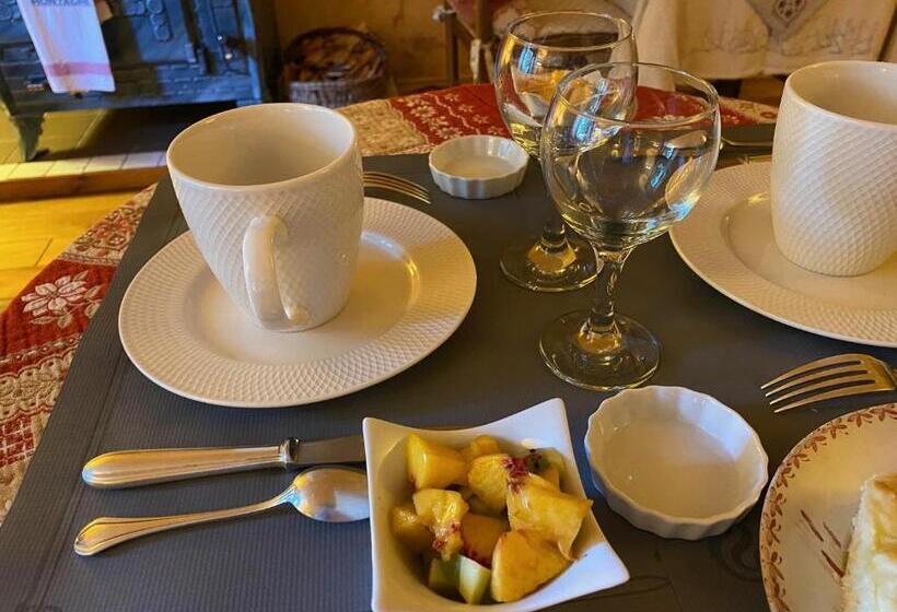 스탠다드 룸 산 전망, Maison D’hôtes Les Méans