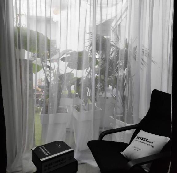 سوییت جونیور, ô 3 Parasols