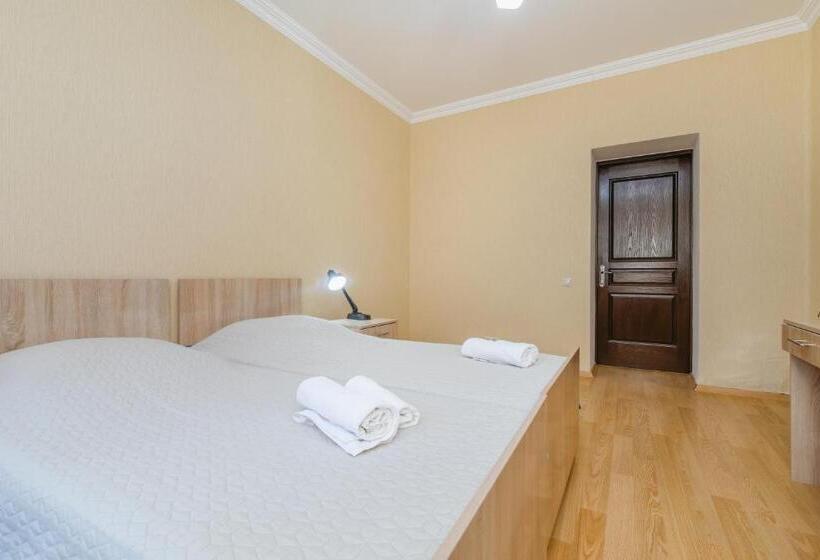 اتاق استاندارد, Alvani Inn