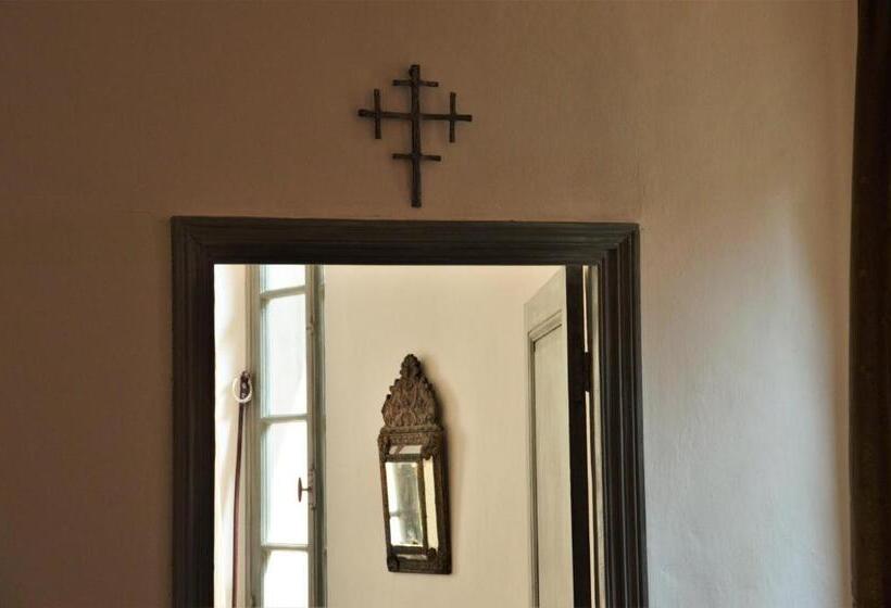 آپارتمان 1 خوابه با بالکن, Casa Hesychia