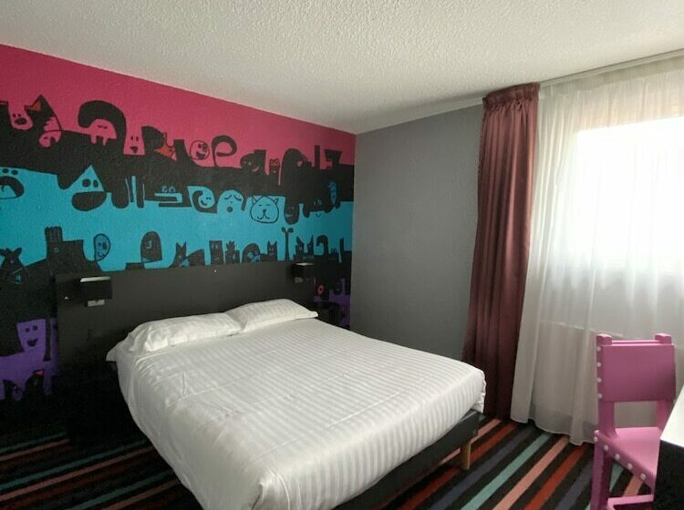 اتاق استاندارد یک نفره, Dav Hotel Jaude
