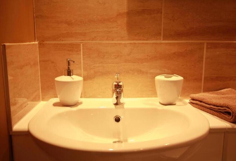 Номер Стандарт Индивидуальный, Brentwood Guest House
