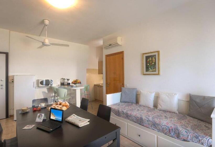 سوییت اجرایی, Il Conero Mare