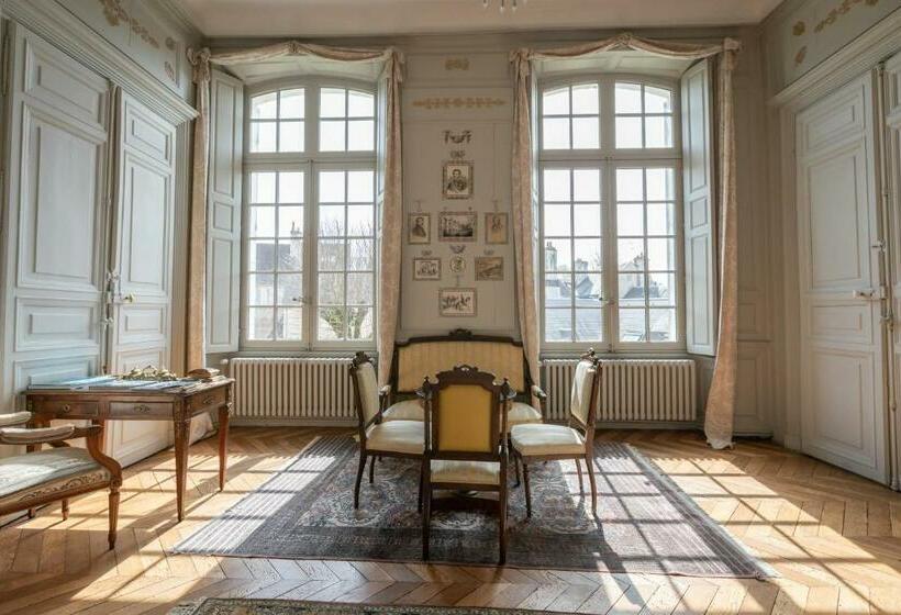سوییت, L Hotel De Panette, Un Exceptionnel Château En Ville   Cathédrale