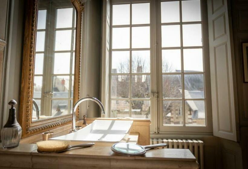 سوییت, L Hotel De Panette, Un Exceptionnel Château En Ville   Cathédrale